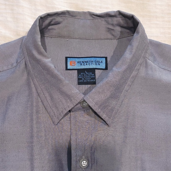 Kenneth Cole Reaction Vintage Button Short Sleeve Gray Silky Shirt Men Lg/Med - Picture 2 of 12